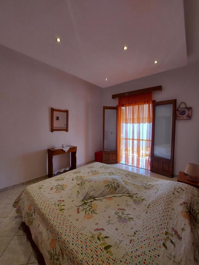 George'S Apartment Loutraki  المظهر الخارجي الصورة