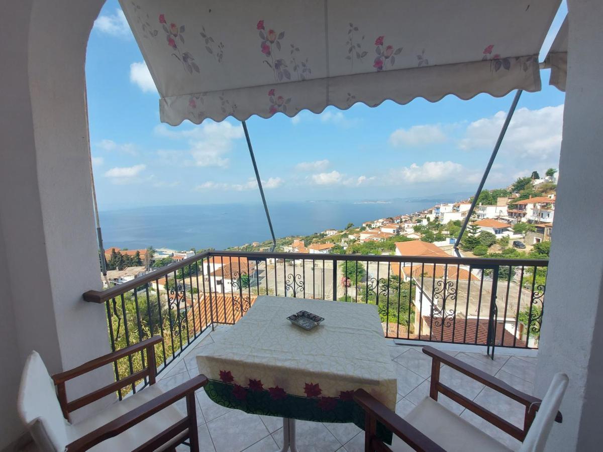 George'S Apartment Loutraki  المظهر الخارجي الصورة